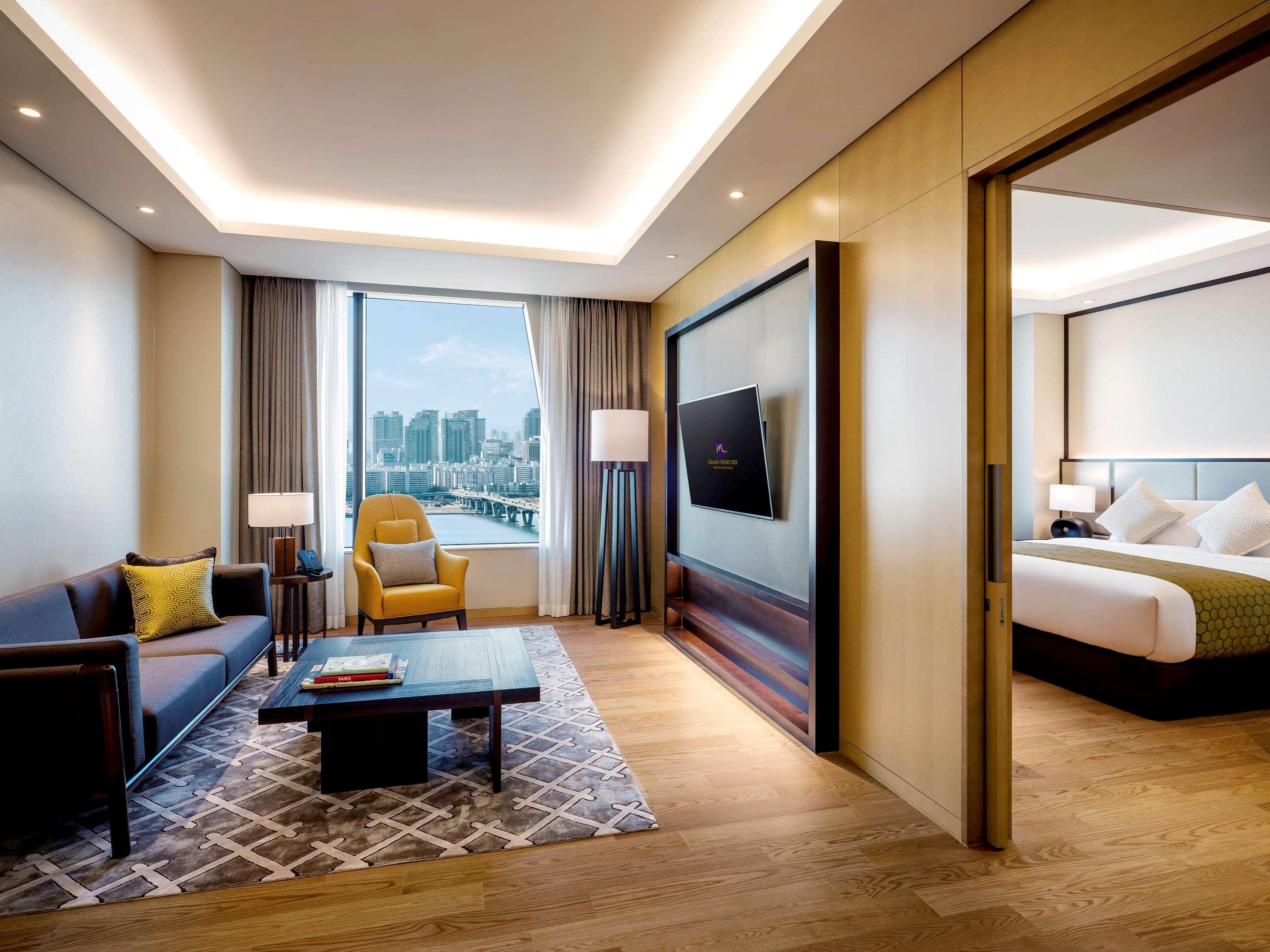 Grand Mercure Ambassador And Residences Yongsan 5*