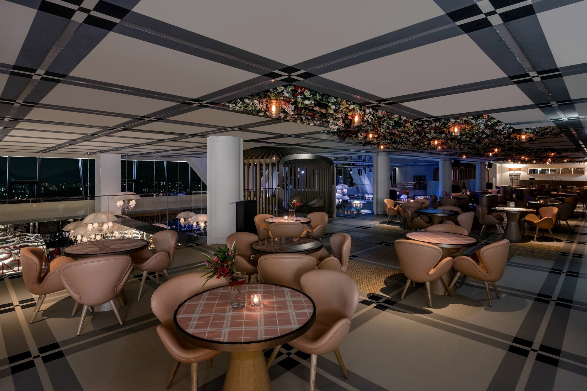 Hotel Grand Mercure Ambassador And Residences Yongsan 5*