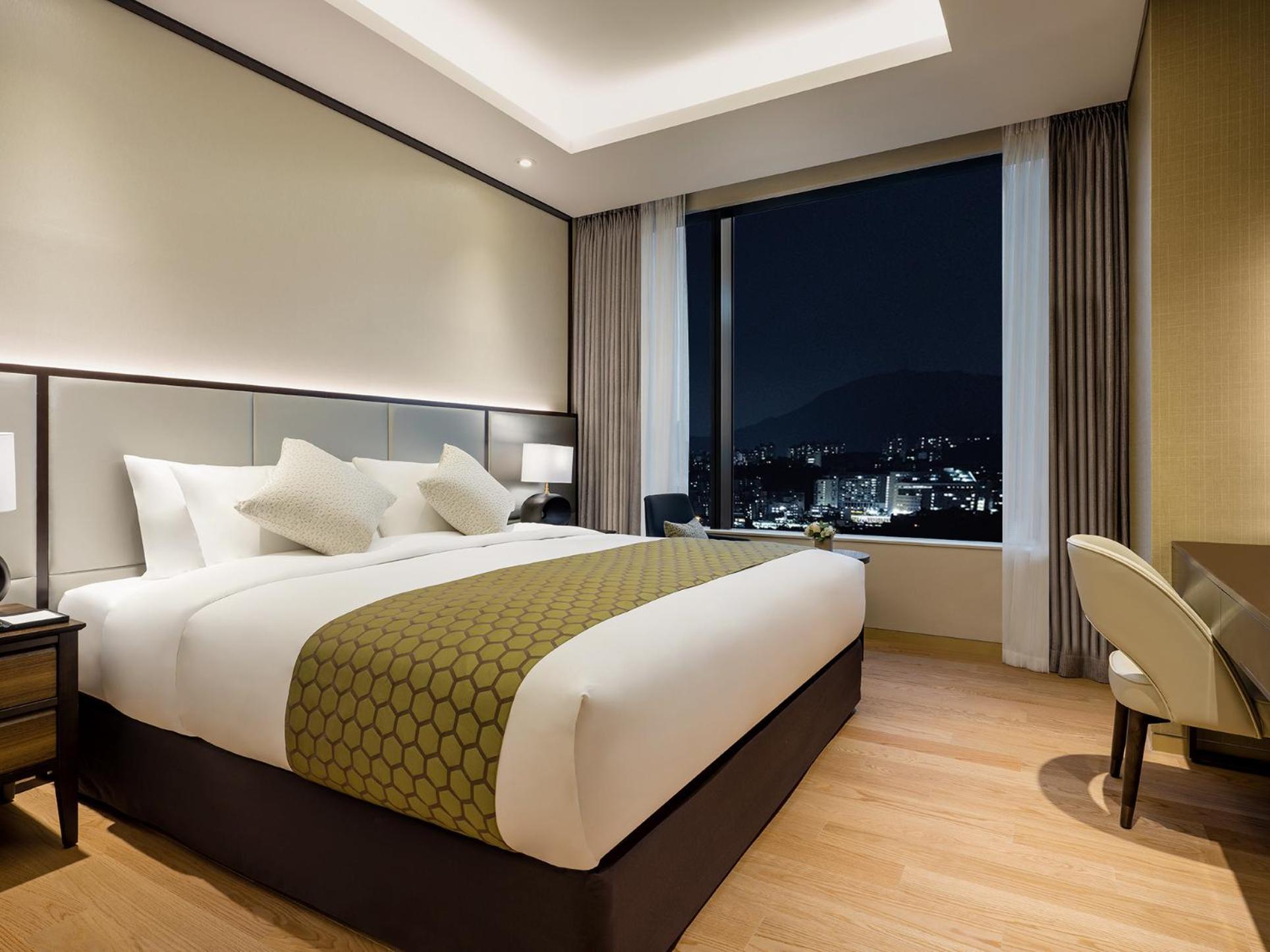 Grand Mercure Ambassador And Residences Yongsan