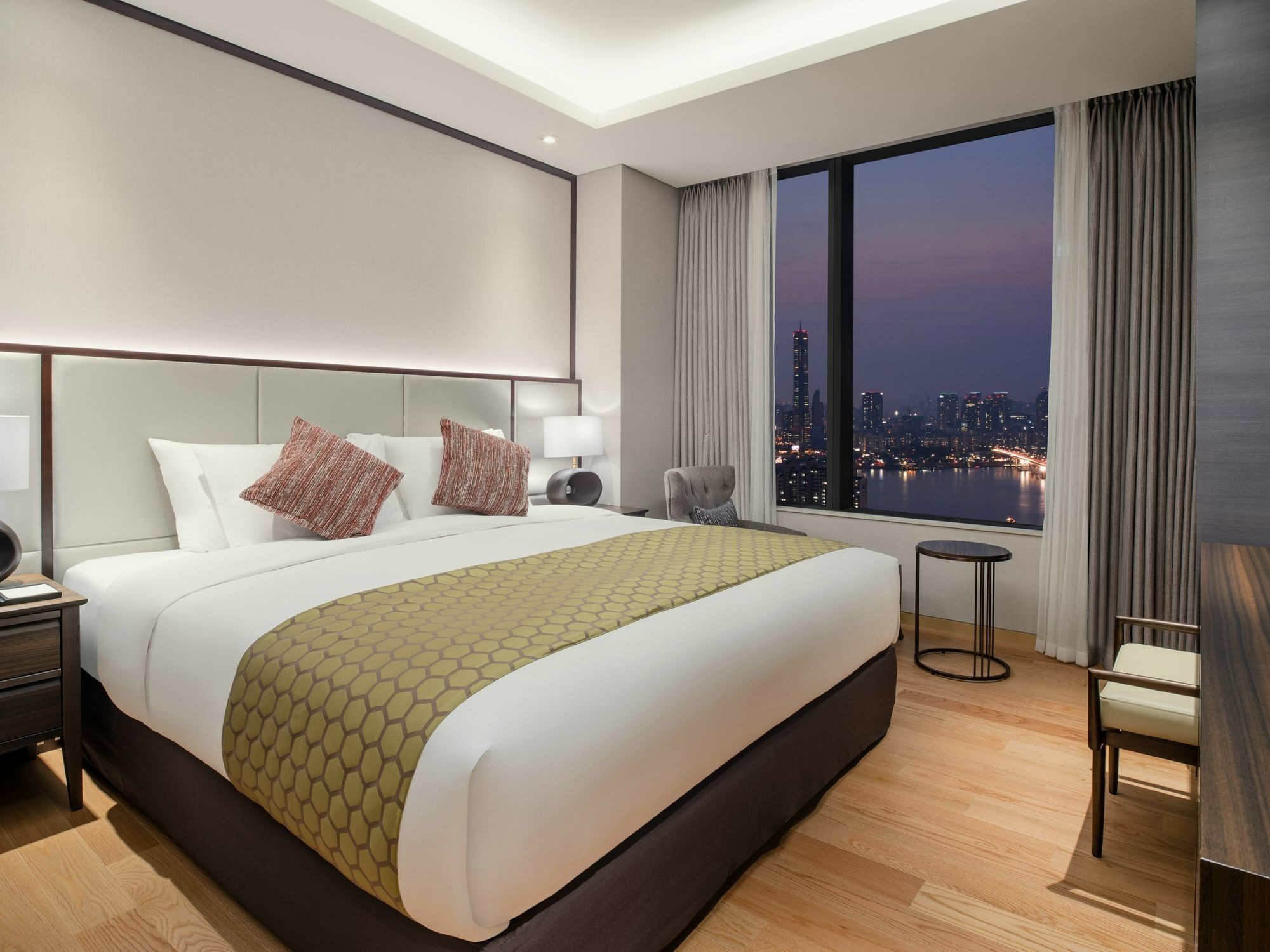 Hotel Grand Mercure Ambassador And Residences Yongsan